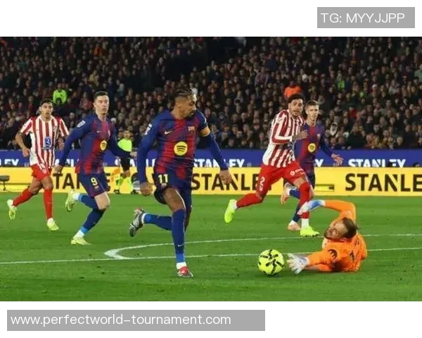 国王杯精彩对决拜仁凭争议判罚1-0逆转巴萨引发全场热议